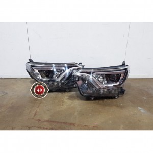 도요타 라브4 후기형 16~19 라이트  수입차중고부품