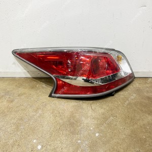 닛산 알티마 3TA 후기 후미등 할로겐 수입차중고부품 14-15