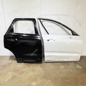 볼보 xc60 2세대 전기형 앞뒤도어 수입차중고부품 18~21